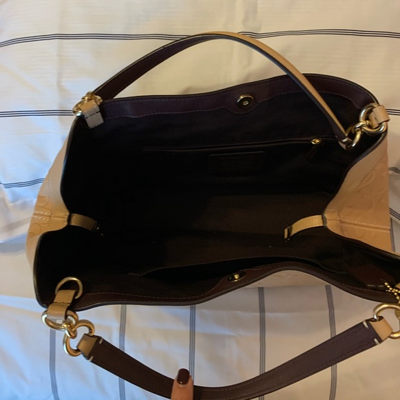 Coach Bag - Picture 3 of 5